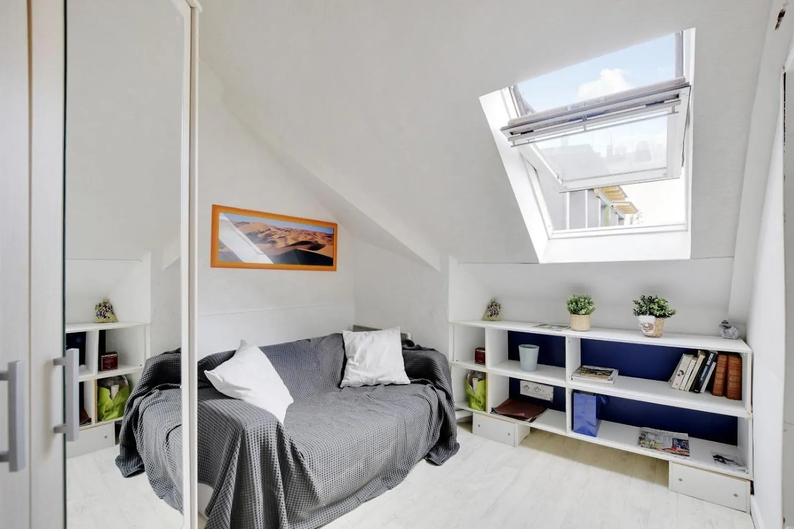 Appartement Marignan Paris 0*,  France